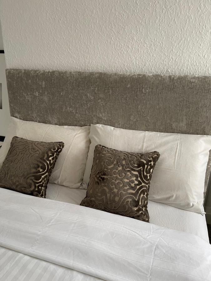 Hendon Park Apartments In London The Hyde Zewnętrze zdjęcie